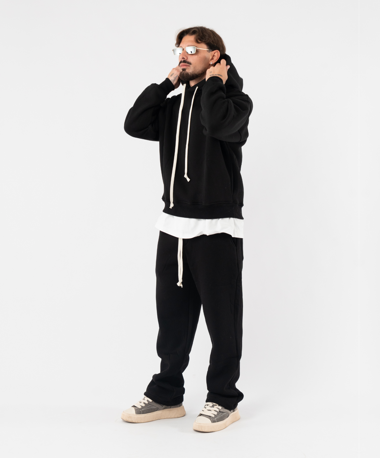 Coordinato di tuta Nero